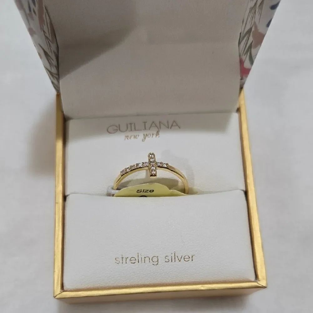 Sterling Silver Ring with Crystal Cross